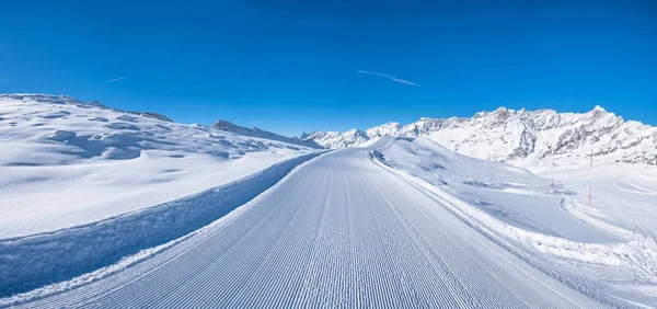 Alpes italianos no inverno — Fotografia de Stock