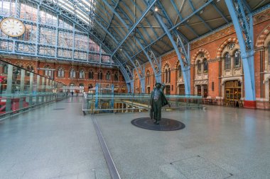 St Pancras Uluslararası Tren İstasyonu, Londra, İngiltere
