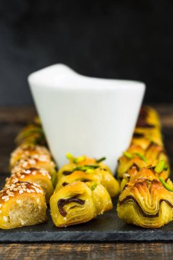 Seçim kahve ile Orta Doğu tatlılar