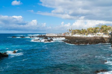 Puerto de la Cruz, Tenerife kıyılarının görünümü