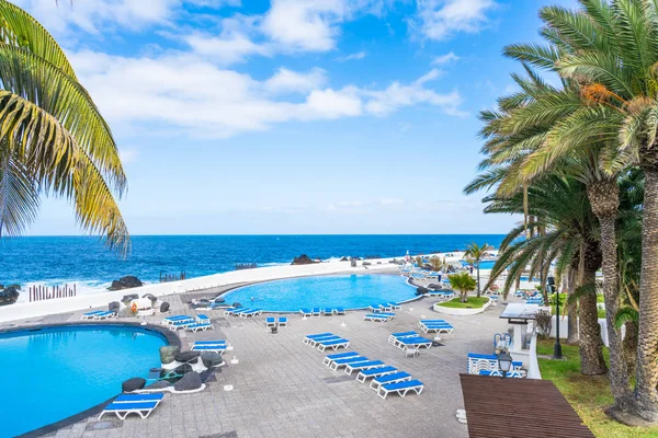 Piscinas de agua salada Lago Martianez en Puerto de la Cruz, Tenerife —  Fotos de Stock