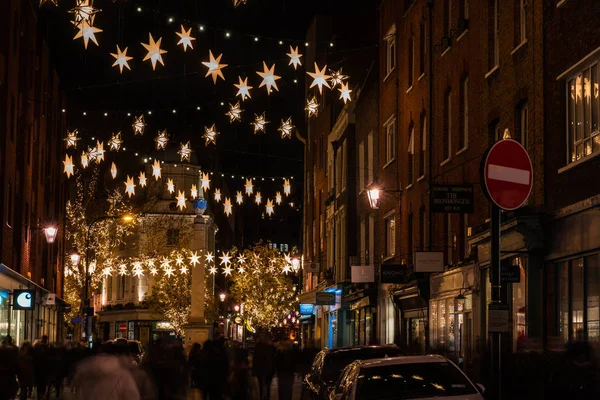 Londres Reino Unido Dezembro 2019 Decorações Rua Natal Seven Dials — Fotografia de Stock