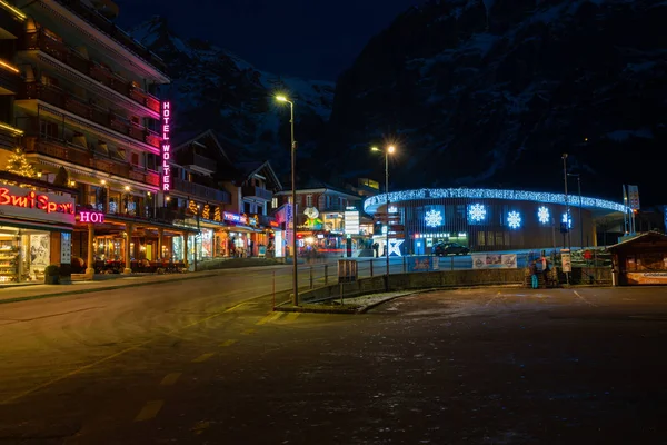 Grindelwald Suiza Enero 2020 Vista Grindelwald Por Noche Pueblo Encuentra — Foto de Stock