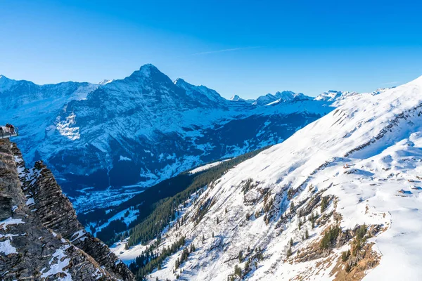 Paisagem Inverno Com Picos Cobertos Neve Vistos Primeira Montanha Nos — Fotografia de Stock