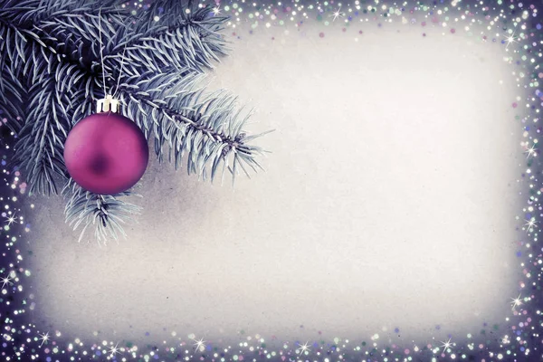 モミの木の枝とライト クリスマス背景. — ストック写真
