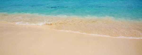 Mare dei Caraibi e cielo blu. — Foto Stock