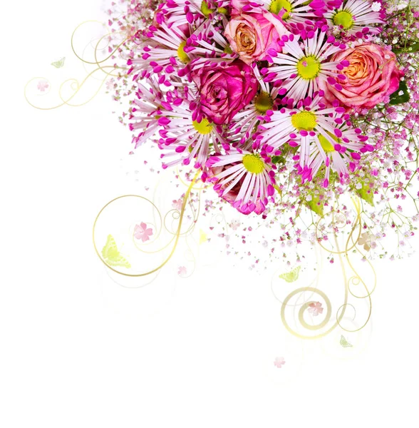 핑크 장미와 고립 된 백색과 꽃의 꽃다발 . — 스톡 사진