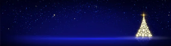 Julgran med ljus isolerad på blå stjärna himmel bakgrund. — Stockfoto