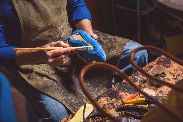 Repairing of a shoe sole — Stock Photo, Image