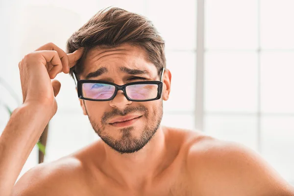 Quiero dormir más. — Foto de Stock