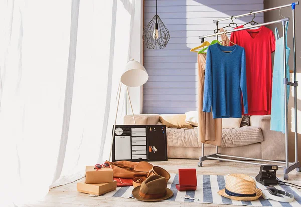 Cosas de moda en el apartamento para el blog sobre la moda — Foto de Stock