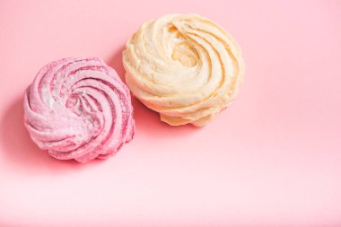 Lezzetli renkli zephyrs pembe alanda