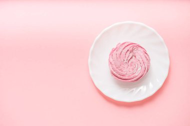 Lezzetli küçük pasta plaka