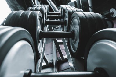 Vazgeçilmez gerekli sportif ağır şeyler