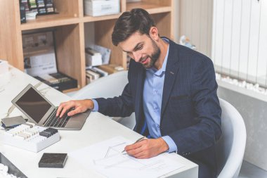 Usta satıcı granit nesneleri satış