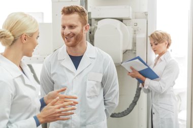 Tıbbi cihaz arasında çalışma ortamı