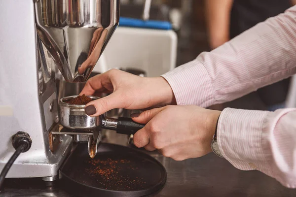 Processen att göra gott kaffe — Stockfoto