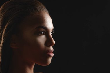 Şehvetli melez kadın huzur ile dört gözle