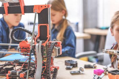 Işık stüdyo sürecinde çalışma