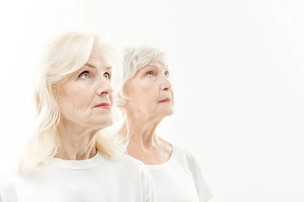 Wrinkled old ladies waiting for new youth — Stock Photo, Image