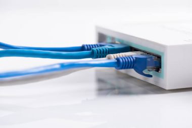 Uzun tel ile kablosuz modem