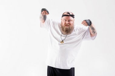 Saldırganlık ile el hareketi tahriş kalın adam