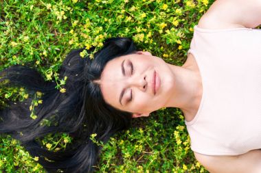 Mutlu kadın doğa alanı