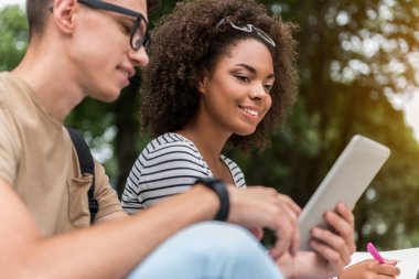 Modern teknoloji ile pozitif öğrencileri