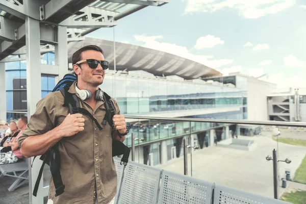 Neşeli turizm dışında dinleniyor