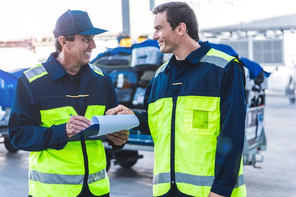 Laf olsun diye mutlu airdrome teknik personel
