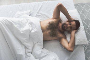 Memnun adam sabah uyuyamıyorum