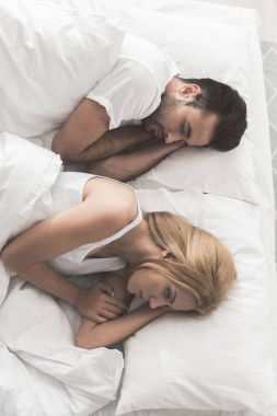 Dalgın karısı uykusuzluk acı