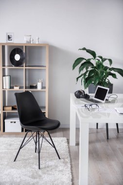 Rahat iç müzikal Studio