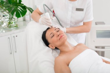 Rahat kadın Güzellik Salonu lazer tedavisi için
