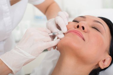 Sakin eş Güzellik Salonu tedavi için