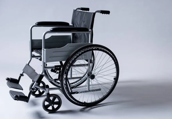 Средства передвижения для инвалидов — стоковое фото