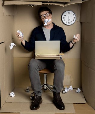 Duygu sıkıntıdır iş yerinde deli çalışan