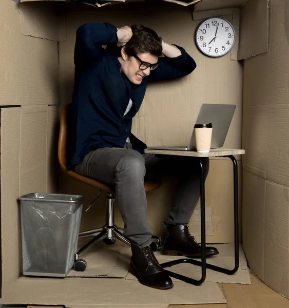 Adam fazla mesai gazabından ifade