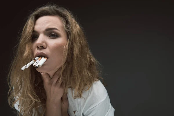 Malheureux femme surdosage nicotine — Photo