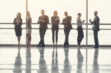 Bardak sıvı içme olumlu iş arkadaşları