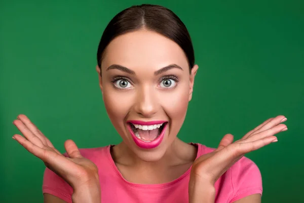 Goed uitziende vrouw in goed humeur — Stockfoto