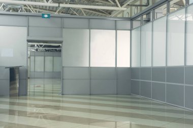 İçinde boş binanın iç