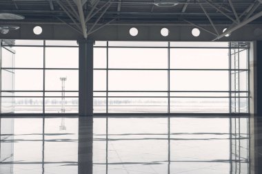 Büyük boş ışık çağdaş daire