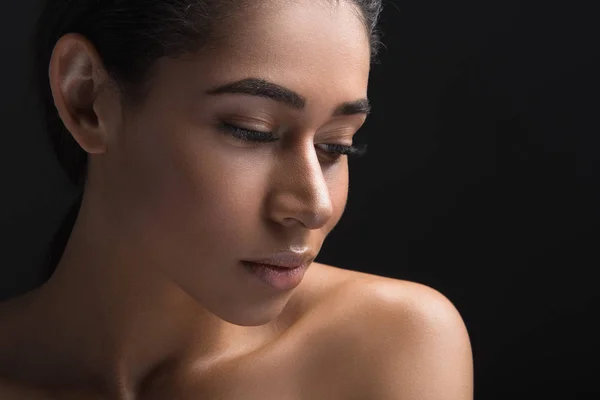 Wistful african woman with silky derma — Stock Photo, Image