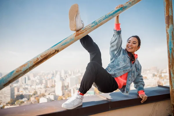 Happy Asian woman having fun on the roof — 스톡 사진
