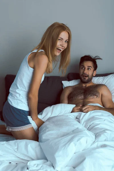 Happy young couple spending good morning together — Stock Photo, Image