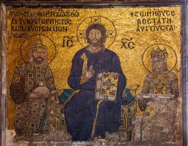 Istanbul, Türkiye - 15 Nisan 2015: İmparator Konstantin, İsa Mesih ve İmparatoriçe Zoe. Ayasofya'nın iç Bizans Mozaik