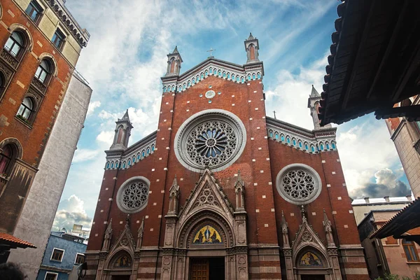 Αγίου Αντωνίου της Πάδουας Εκκλησίας, εναλλακτικά, γνωστή ως το Sant'Antonio di Padova στην Κωνσταντινούπολη, Τουρκία — Φωτογραφία Αρχείου