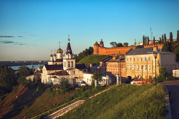 Saat Kulesi ve Kremlin duvarı — Stok fotoğraf