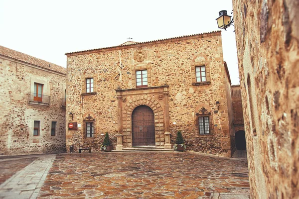 piskoposluk Sarayı, plaza de santa maria, caceres, extremadura, spain